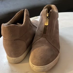 Blondo platform sneakers